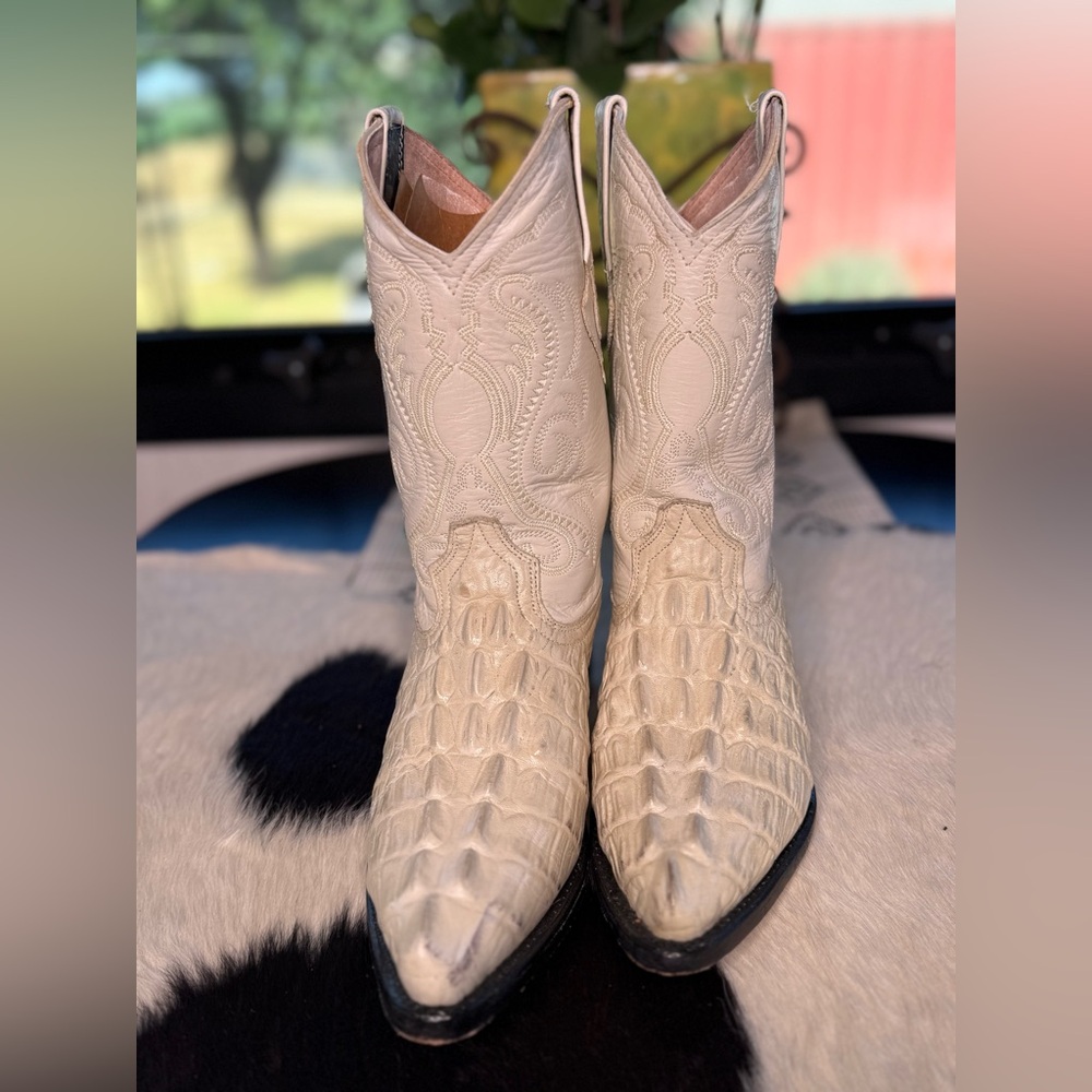 Vaquero White Western-Style Women's Boots